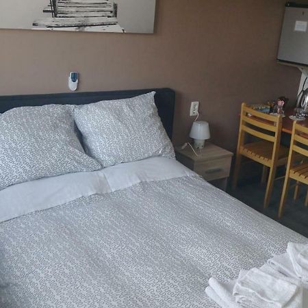 Bon Bed & Breakfast アムステルダム エクステリア 写真